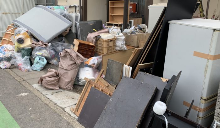 古家付き土地を売却する際の解体|解体費用を抑えるために残置物を撤去|福島県・宮城県・茨城県|イエステーション